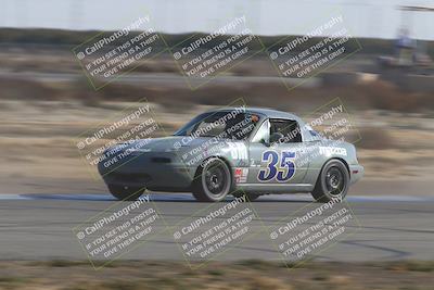 media/Nov-17-2024-CalClub SCCA (Sun) [[5252d9c58e]]/Around the Pits/